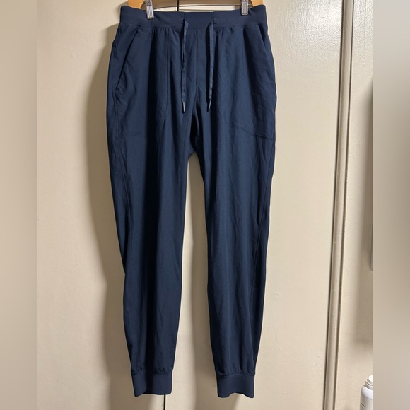 Lululemon ABC Regular - Picture 2 of 6